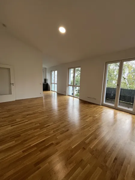 Charmante 4-Zimmerwohnung im Dachgeschoss mit Balkon und Einbauküche in den Ortler Gärten — photo 1